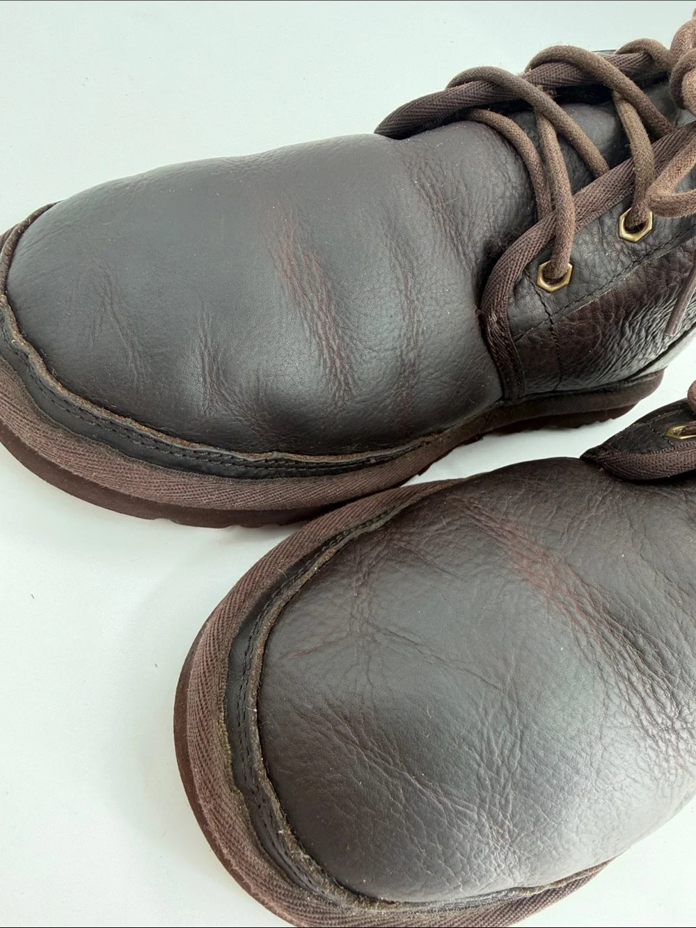 UGG neumel dark